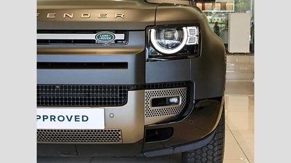 Defender 110 23