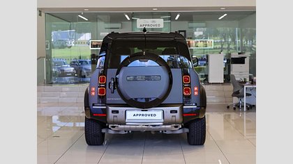 Defender 110 9