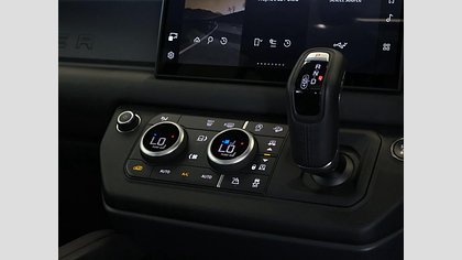Defender 130 14