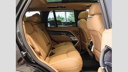 Range Rover 24
