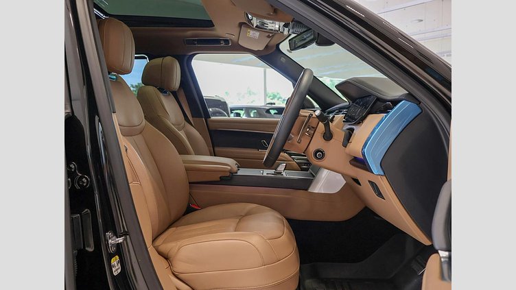 2025 Approved Land Rover Range Rover Santorini Black D350 D350 HSE