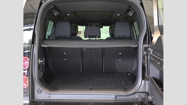 2024 Approved Land Rover Defender 110 Silicon Silver D300 D300 X-Dynamic HSE