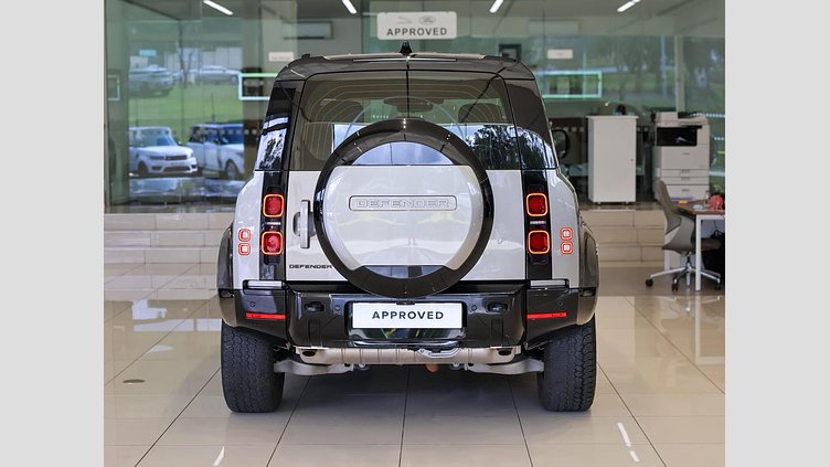 2024 Approved Land Rover Defender 110 Silicon Silver D300 D300 X-Dynamic HSE