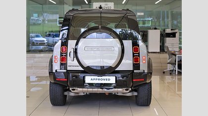 Defender 110 28
