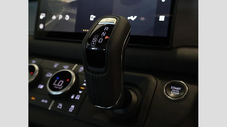 2024 Approved Land Rover Defender 110 Silicon Silver D300 D300 X-Dynamic HSE
