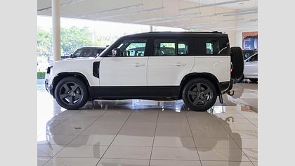 Defender 110 4
