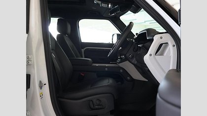 Defender 110 19