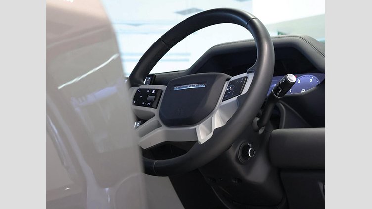 2024 Approved Land Rover Defender 110 Silicon Silver D300 D300 X-Dynamic HSE