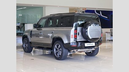 Defender 110 4