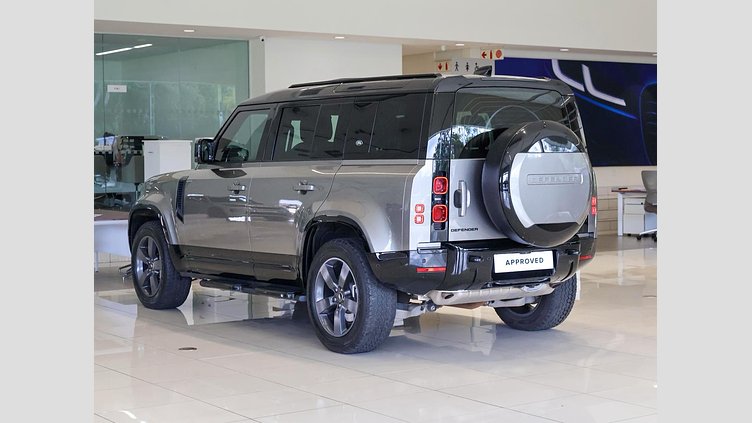 2024 Approved Land Rover Defender 110 Silicon Silver D300 D300 X-Dynamic HSE
