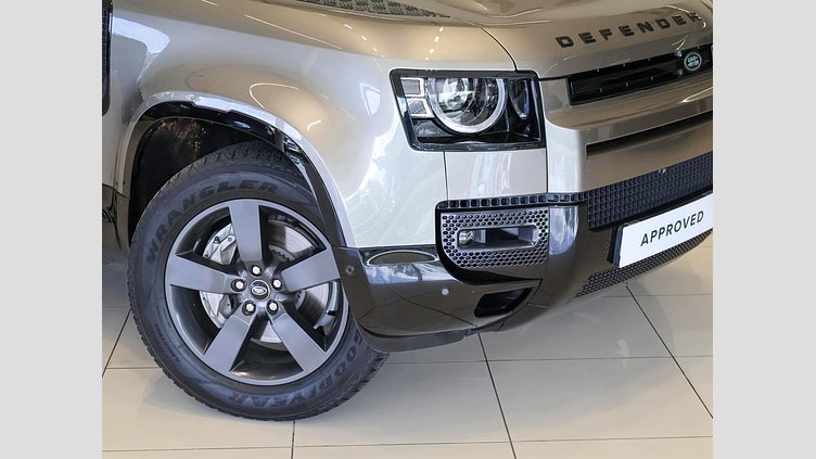 2024 Approved Land Rover Defender 110 Silicon Silver D300 D300 X-Dynamic HSE