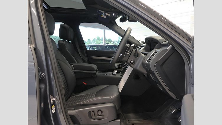 2025 Approved Land Rover Discovery Varesina Blue D350 D350 Dynamic HSE