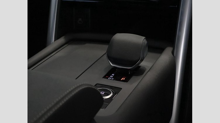 2025 Approved Land Rover Discovery Varesina Blue D350 D350 Dynamic HSE