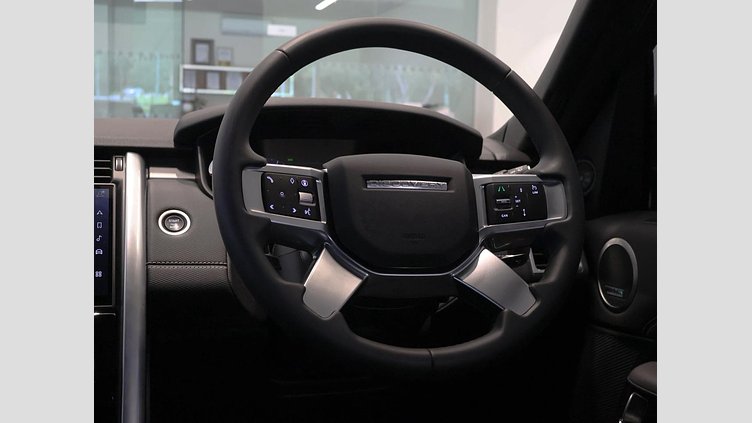2025 Approved Land Rover Discovery Varesina Blue D350 D350 Dynamic HSE