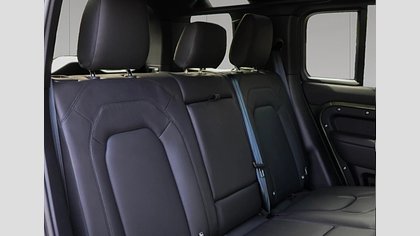Defender 110 7