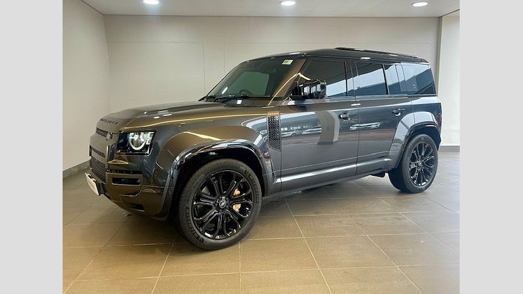 2025 Approved Land Rover Defender OCTA Carpathian Grey P635 OCTA 2025 Defender OCTA Edition One
