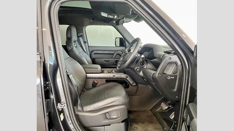 2025 Approved Land Rover Defender OCTA Carpathian Grey P635 OCTA 2025 Defender OCTA Edition One