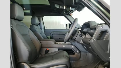 Defender 90 16