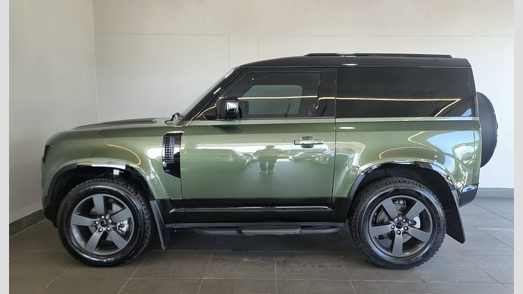 2026 Approved Land Rover Defender 90 Woolstone Green ( D250 Defender 90 D250 X-Dynamic SE