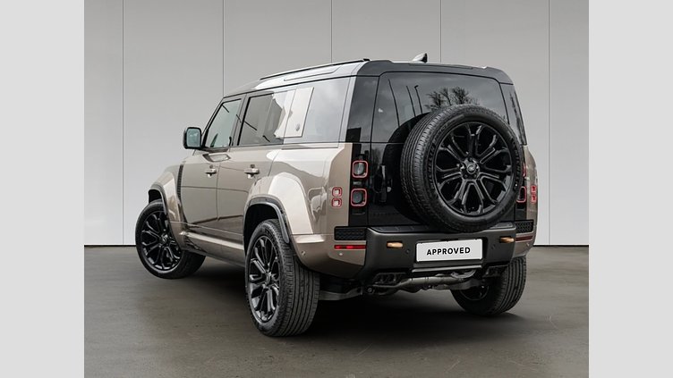 2025 Approved Land Rover Defender 110 Petra Cooper P635 Benzyna V8 MHEV OCTA
