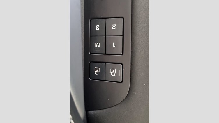 2025 Approved Land Rover Discovery Eiger Grey D300 Discovery D300 R-Dynamic HSE