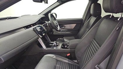 Discovery Sport 8