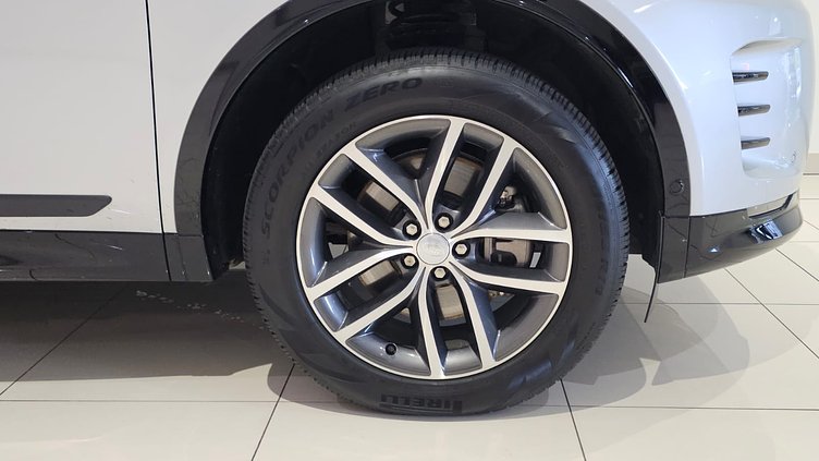 2025 Approved Land Rover Discovery Sport (1DU) Hakuba Silver 雪山銀 AWD Dynamic SE 199PS Auto