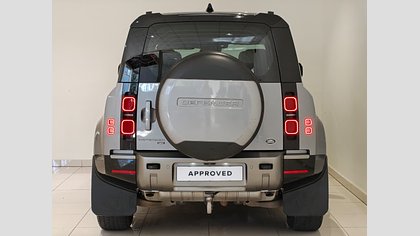 Defender 110 5