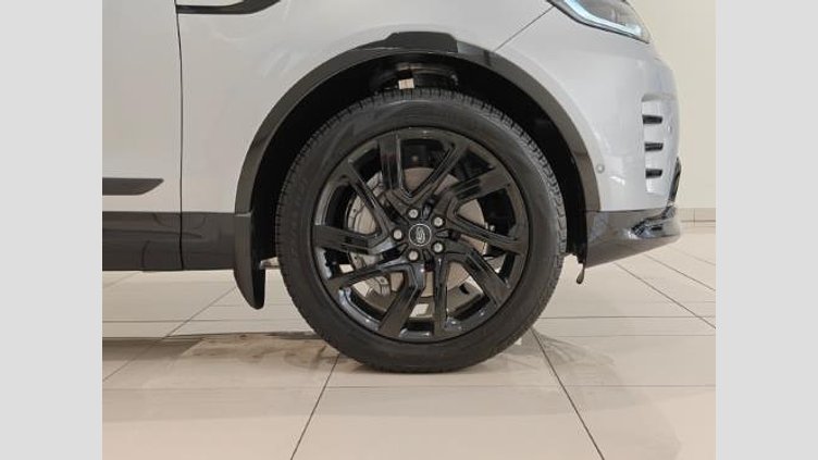 2024 Approved Land Rover Discovery Hakuba Silver AWD Dynamic SE 300PS Auto