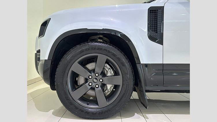 2023 Approved Land Rover Defender 110 Fuji White AWD 300PS X-Dynamic HSE