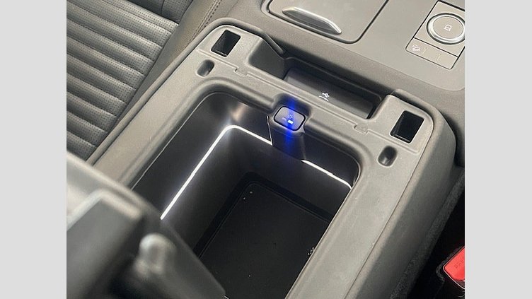 2025 Approved Land Rover Discovery Varesine Blue 瓦雷澤藍 D350 Discovery D350 Dynamic SE