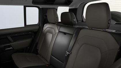 Defender 110 6