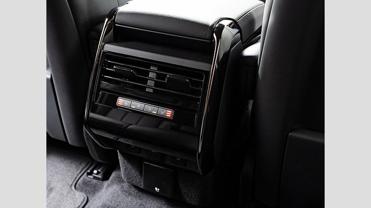 2024 認定中古車 Land Rover Range Rover Sport サントリーニブラック D300マイルドハイブリッド スタンダードホイールベース Dynamic SE