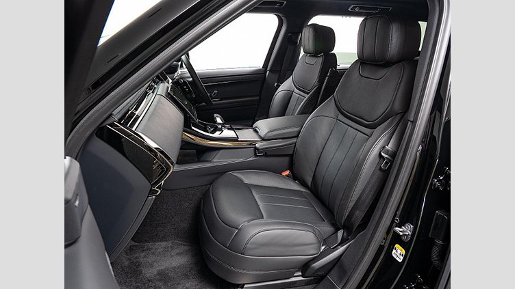 2024 認定中古車 Land Rover Range Rover Sport サントリーニブラック D300マイルドハイブリッド スタンダードホイールベース Dynamic SE