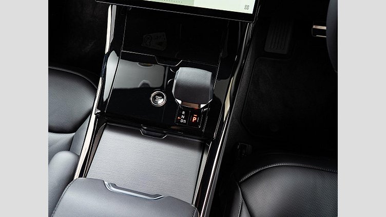 2024 認定中古車 Land Rover Range Rover Sport サントリーニブラック D300マイルドハイブリッド スタンダードホイールベース Dynamic SE