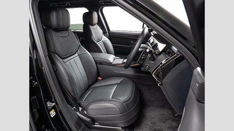 2024 認定中古車 Land Rover Range Rover Sport サントリーニブラック D300マイルドハイブリッド スタンダードホイールベース Dynamic SE