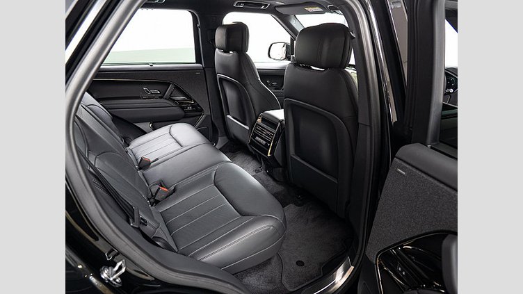 2024 認定中古車 Land Rover Range Rover Sport サントリーニブラック D300マイルドハイブリッド スタンダードホイールベース Dynamic SE