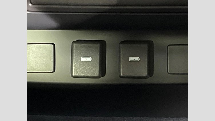 2022 認定中古車 Land Rover Defender 110 カルパチアングレイ D300 AWD（AT） S
