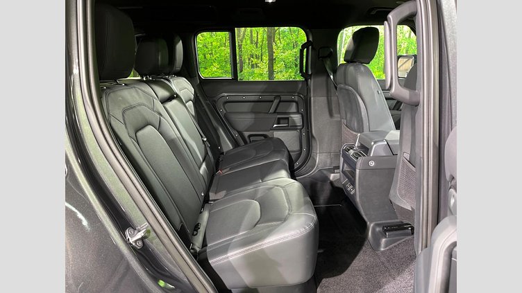 2022 認定中古車 Land Rover Defender 110 カルパチアングレイ D300 AWD（AT） S