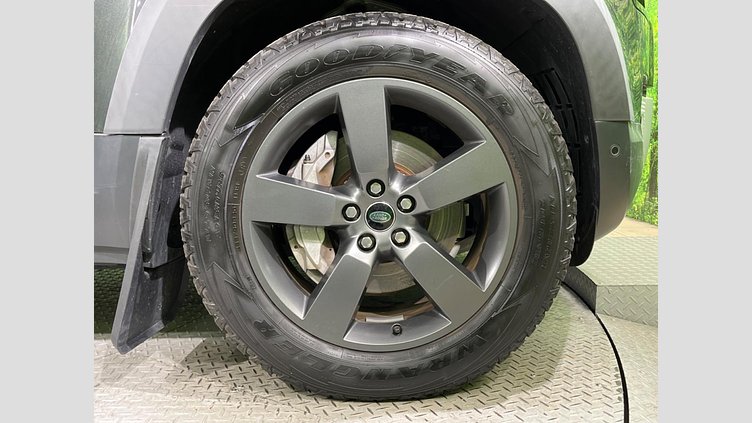2022 認定中古車 Land Rover Defender 110 カルパチアングレイ D300 AWD（AT） S