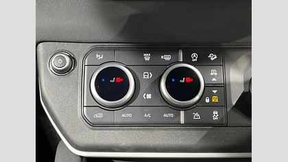 Defender 110 13