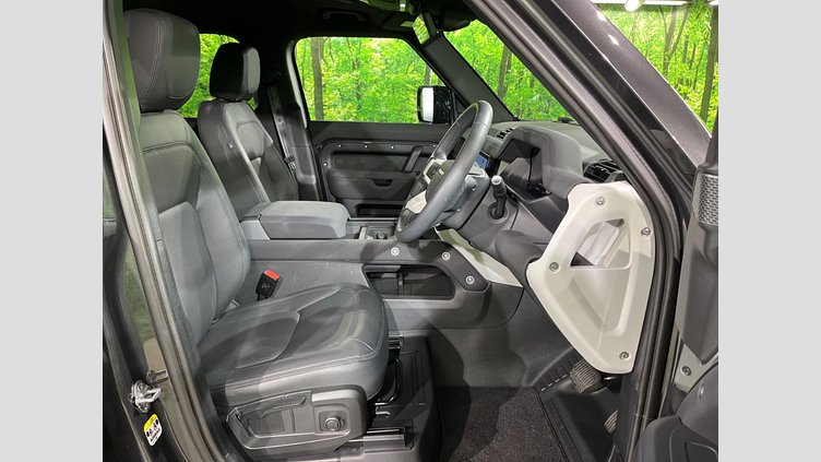 2022 認定中古車 Land Rover Defender 110 カルパチアングレイ D300 AWD（AT） S