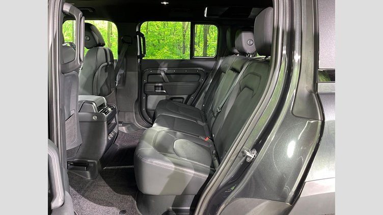 2022 認定中古車 Land Rover Defender 110 カルパチアングレイ D300 AWD（AT） S