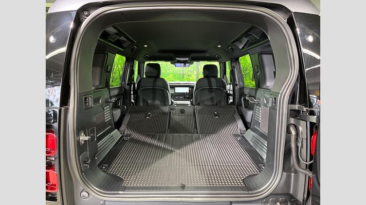 2022 認定中古車 Land Rover Defender 110 カルパチアングレイ D300 AWD（AT） S