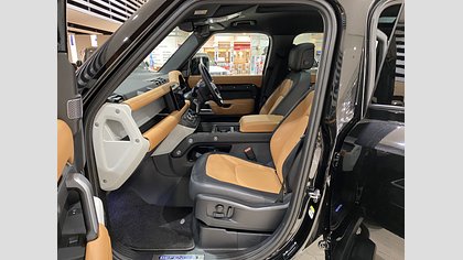 Defender 110 2