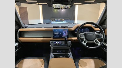 Defender 110 3