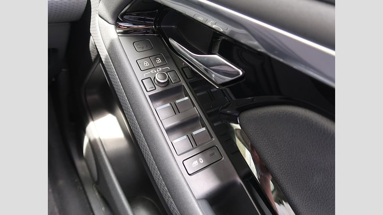 2021 認定中古車 Land Rover Range Rover Evoque サントリーニブラック D200 AWD（オートマチック）MHEV S