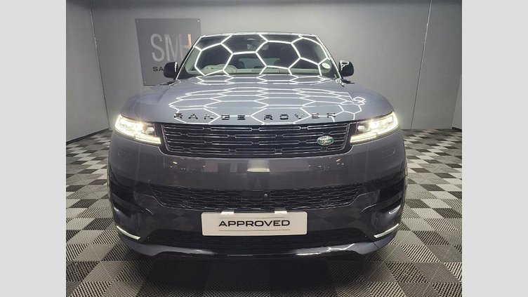 2024 Approved Land Rover Range Rover Sport Varesine Blue Step into exceptional power, luxury, and cutting-edge refinement with this 2024 Range Rover Sport D350 Dynamic HSE finished in striking Varesine Blue, with only 17,000km on the clock.  D350 Dynamic HSE