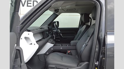 Defender 110 2