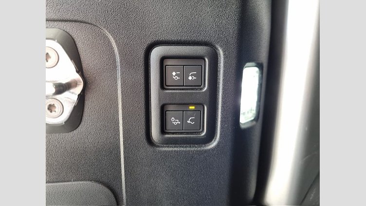 2025 Approved Land Rover Defender 110 Tasman Blue D250 Defender 110 D250 X-Dynamic SE